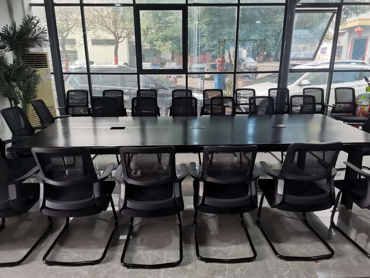 怎么挑選到質(zhì)量好又環(huán)保的辦公家具？